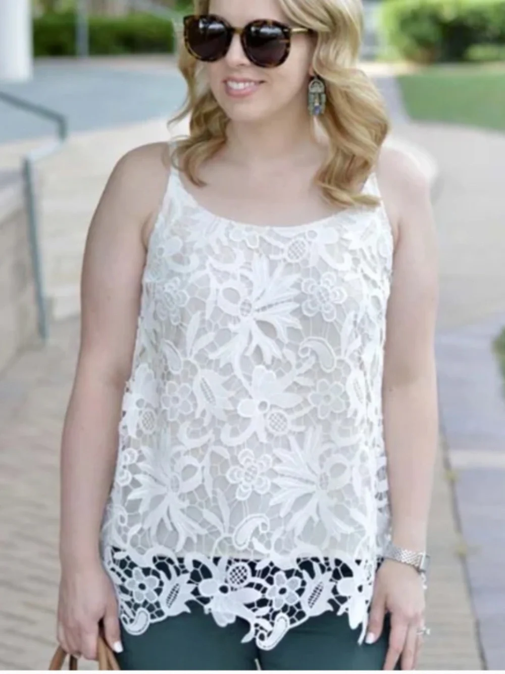 Cabi Ivory Lace Overlay Nude Sleeveless Tank Top Cami Blouse Womens Size Small - Picture 2 of 12